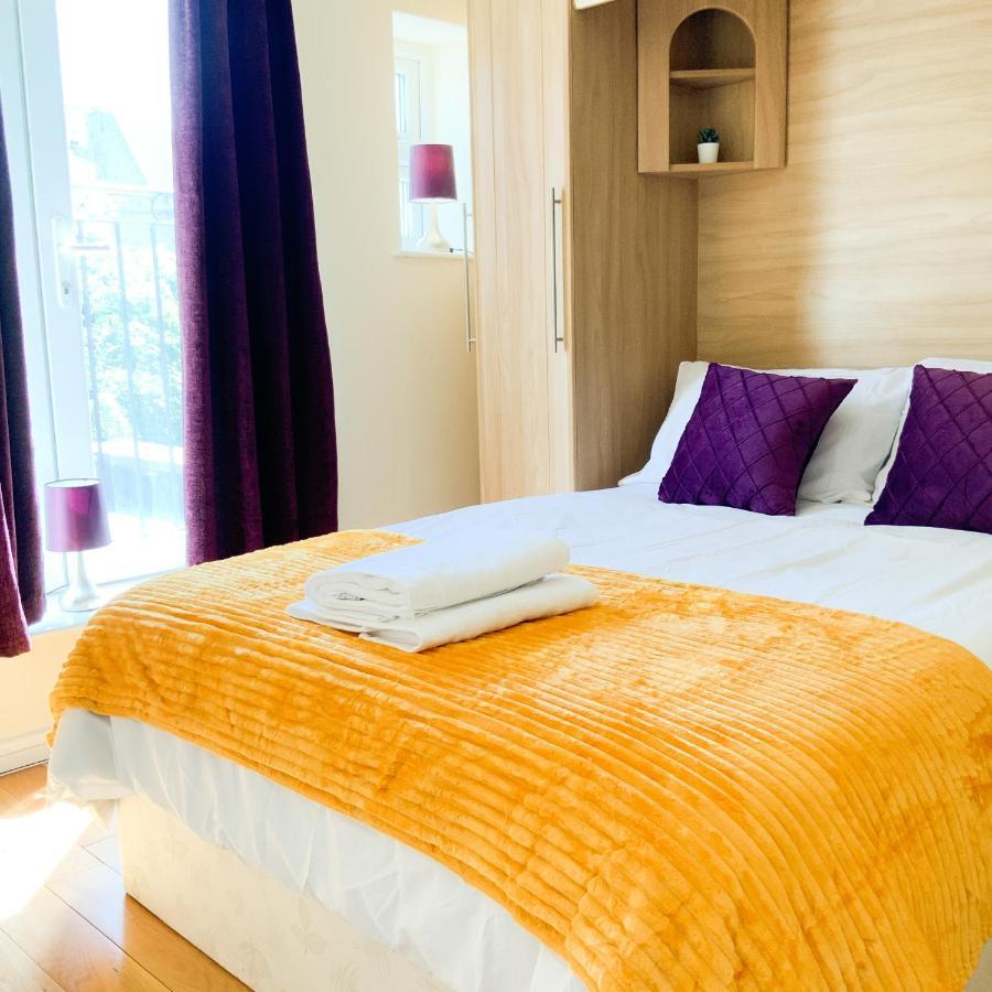 Battersea Wharf Villa Лондон Екстериор снимка